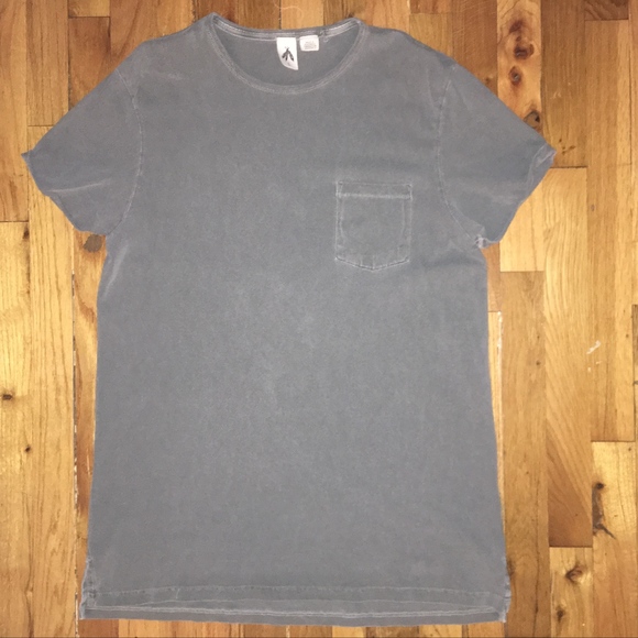 Urban Outfitters Other - UO Feathers Tee